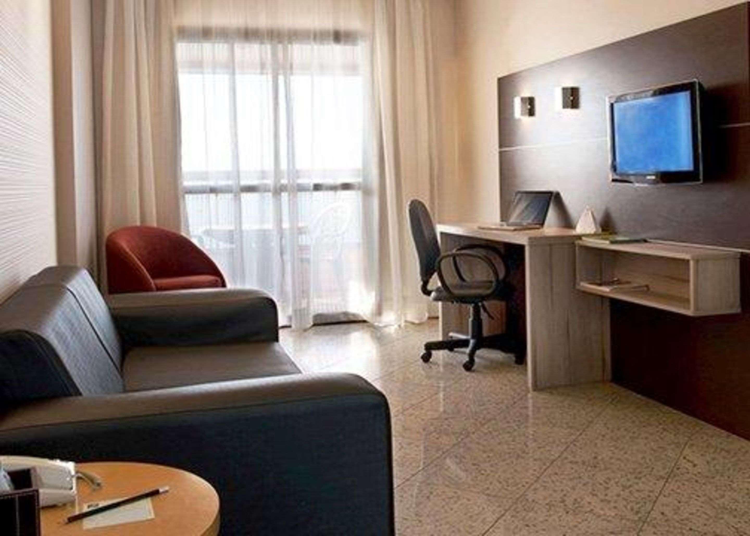 Quality Suites Vila Velha Віла-Веля Екстер'єр фото
